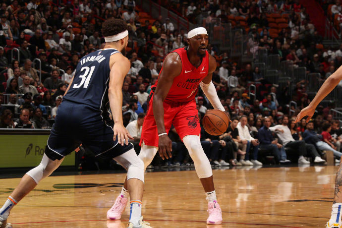 NBA常规赛 热火 vs 猛龙全场高清中文录像直播 (2025 年 02 月 22 日)