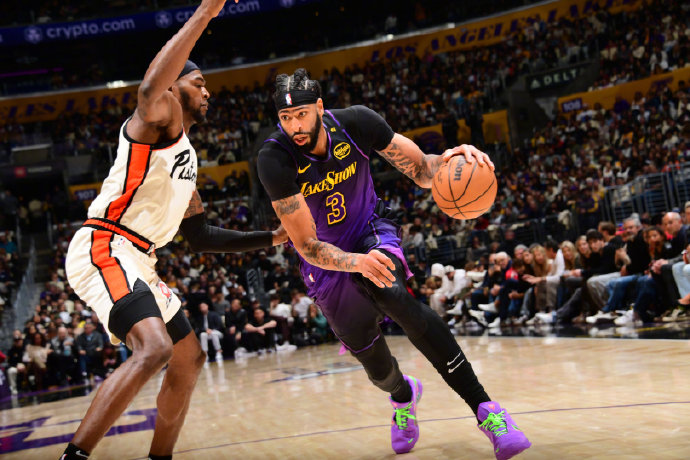 NBA常规赛 活塞 vs 马刺全场高清中文录像直播 (2025 年 02 月 22 日)